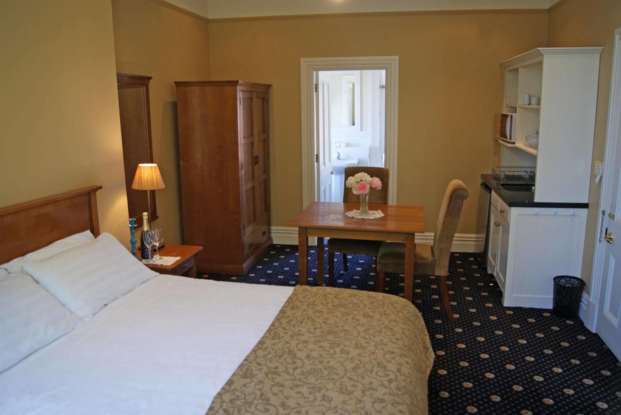 Highland House Boutique Hotel Dunedin Esterno foto