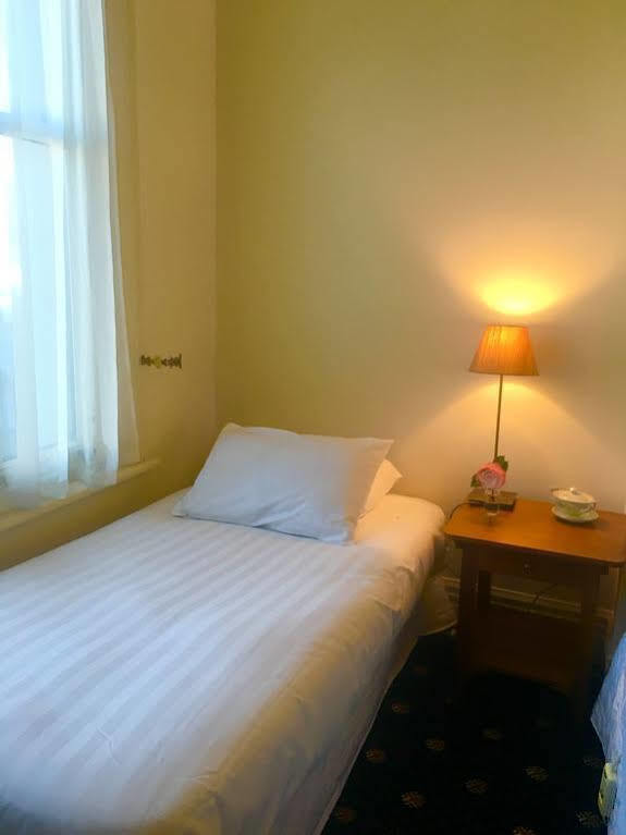 Highland House Boutique Hotel Dunedin Esterno foto